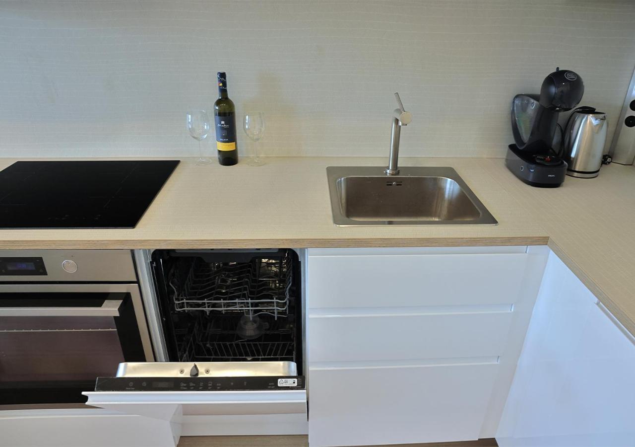 Luxury Grand By Bratislavatrip Apartmán *